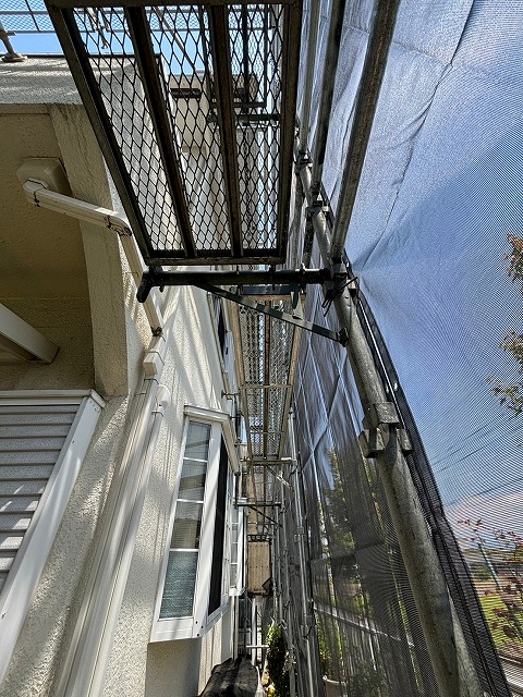 中央市　足場設置　内部